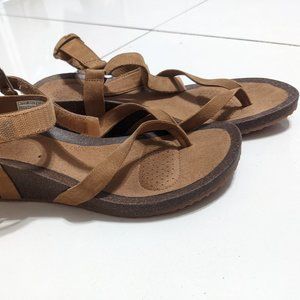 Teva Mahonia Wedge Thong - Chipmunk